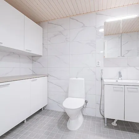 Spacious 2bdr With Private Sauna アパート ロヴァニエミ